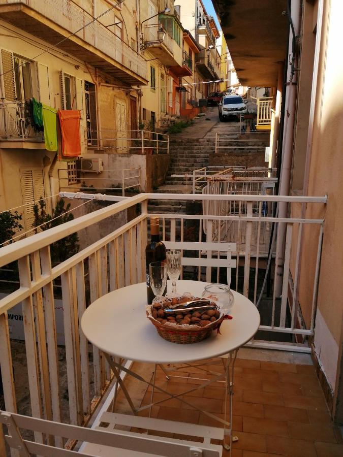 La Casa Del Corso Bed & Breakfast Aragona Exterior photo